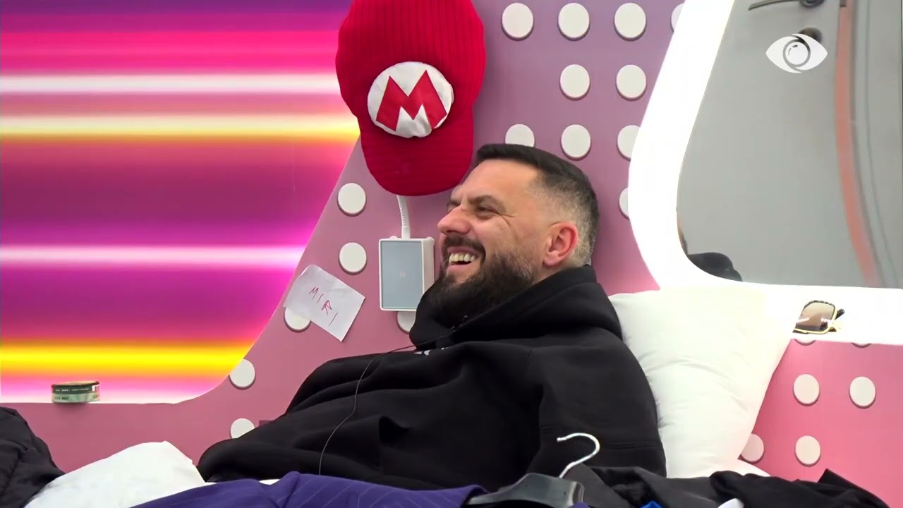 Ky je ti/ Gimbo i këndon Mirit