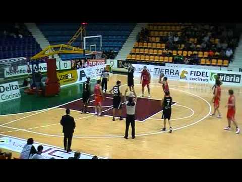 ORO GRUPO IRUÑA NAVARRA,84 - CACERES 2016 BASKET,76 (30/03/2012 0:00:00)