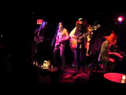 Lance Romañce & The Federal Roosters clip Root Beer 6-30-10