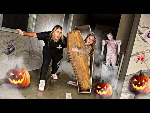 LAYRA E LARISSA INVADIRAM UMA CASA ASSUSTADORA DE HALLOWEEN E FICARAM PRESAS !