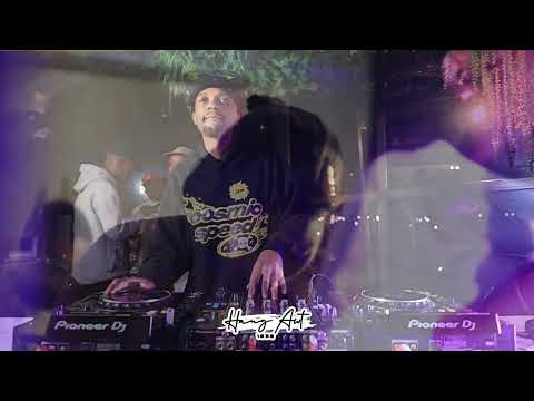 Sam Deep at The Hangawt 1632 24 November 2025