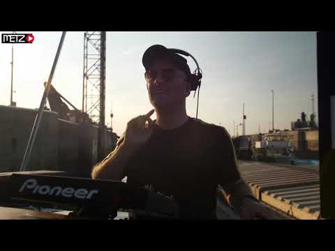 METZ Sessions #6 - Binnenvaartschip (Antwerpen Haven) | Chris Rox & Lucian Codes