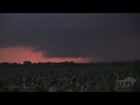 06-11-2021 Wichita, KS - Amazing Supercell Structure - Wall Cloud - Lightning