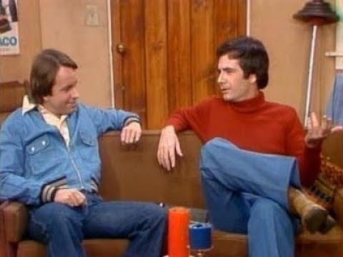 Friday Main Event Quarter Final Coverage!