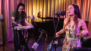 Monsieur Periné: &quot;Bailar Contigo&quot; | In Studio