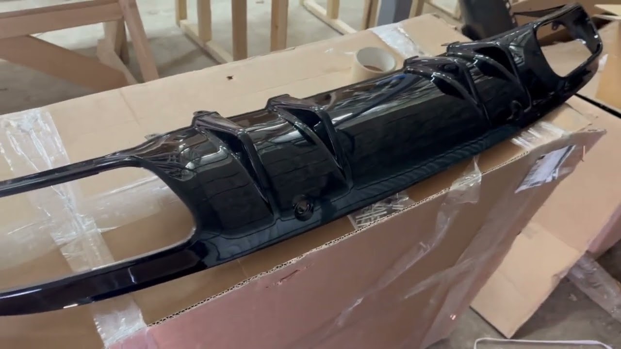 Mercedes C-сlass W205 2014-2021 гг. Задний диффузор с насадками на выхлоп (для Coupe Design AMG43) Video 1