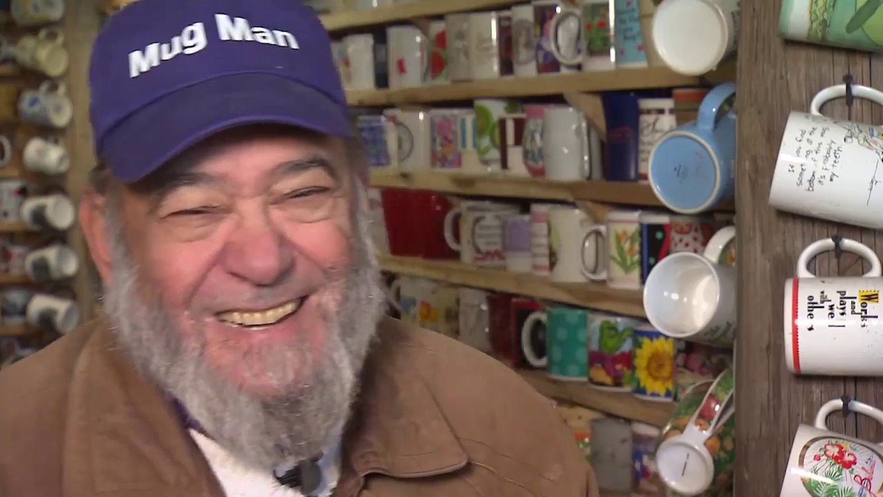 Mug Collector - Charlie Fouts | Tennessee Crossroads | Episode 3237.2