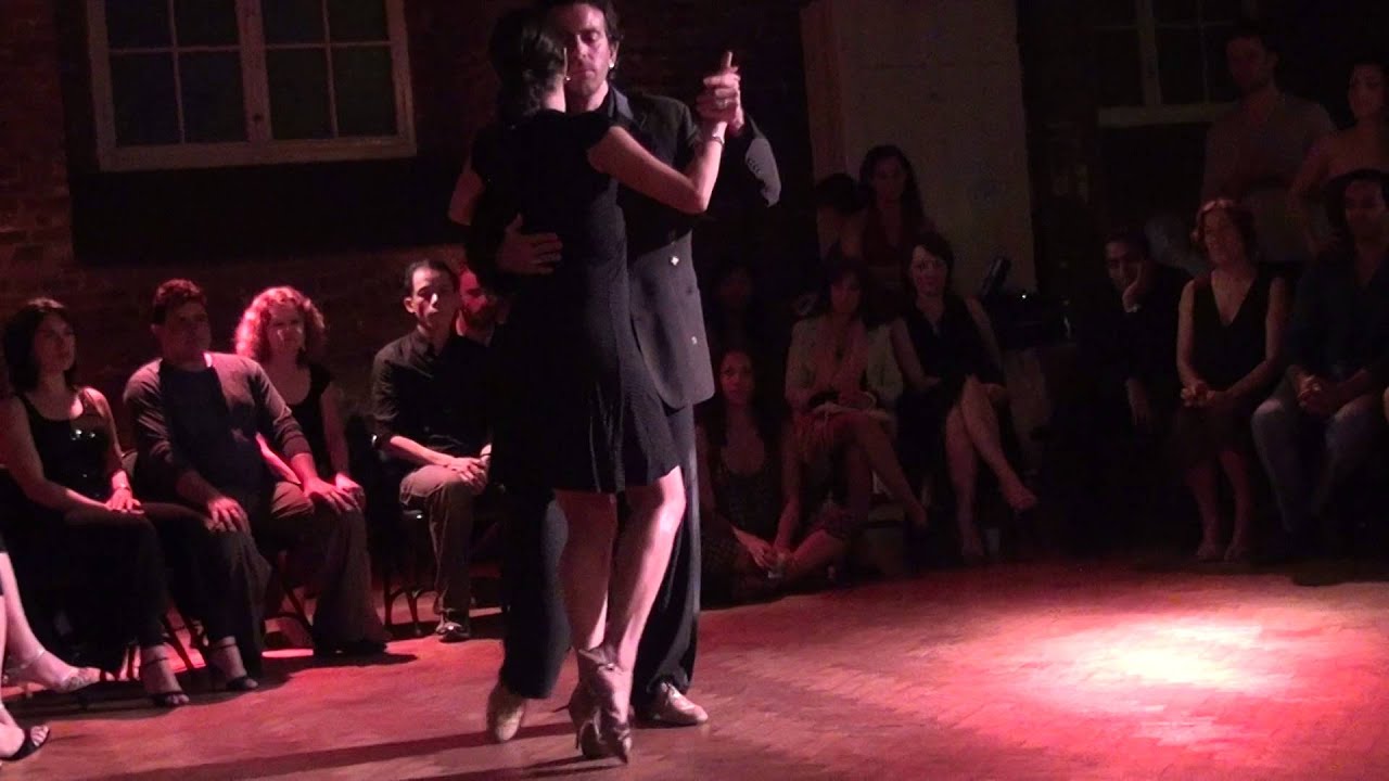 Pablo Inza y mariana Dragone perform 1 Tango Crypt July 2012