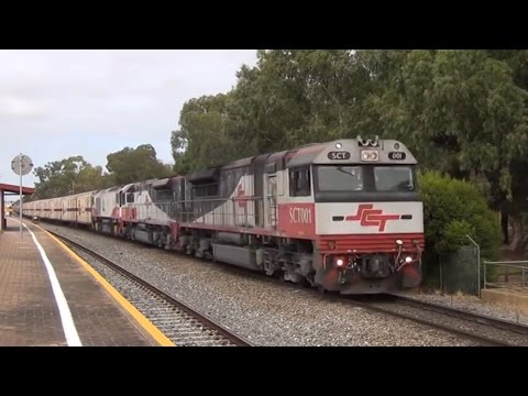 Late 5MP9 passing Parafield Gardens