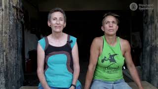 Entre mans : dones pageses, dones dempeus