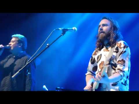 Neil & Liam Finn - Pink Frost (w/ Martin Phillipps) - Shepherds Bush Empire, London, 21 Sep 2015