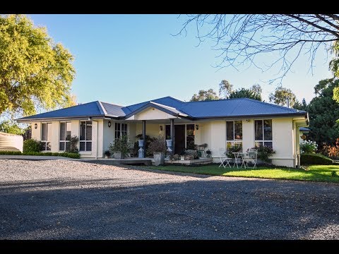 Real Estate - 54 Lawrence St Glen Innes - Country Wide Property