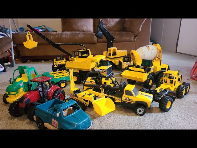 Vídeo relacionado con Tonka 6061 Mighty Metal Fleet,8 Inch Die-Cast Dumper Truck Toy for Boys and Girls,Kids Construction Toys,Vehicle Toys for Creative Play,Traditional Toy Trucks for Children Aged 3 +,Blue(Bright Blue)