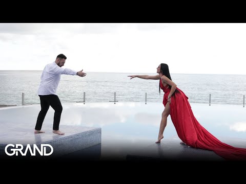 Valentina Bajic i Almir Delic - OGLEDALO (Official Video 2024)