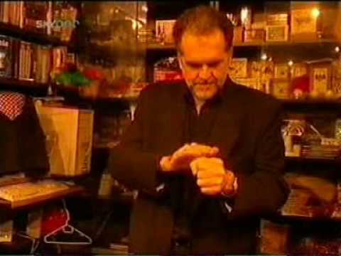 Quique Marduk en la TV Britanica (Marduk at "The Secret world of Magic")