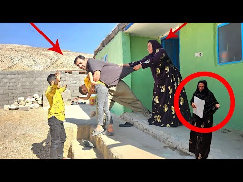 🍞 Operator Helps Poor Nomadic Woman | Preparing the Yard & Baking Traditional Bread for Her Children