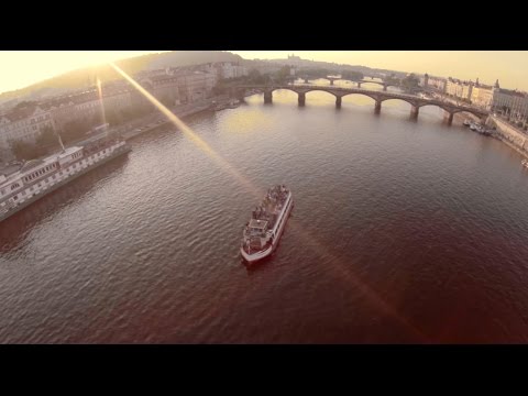 Cubism on Boat - Mobius Strum & David Simons (Official Aftermovie)