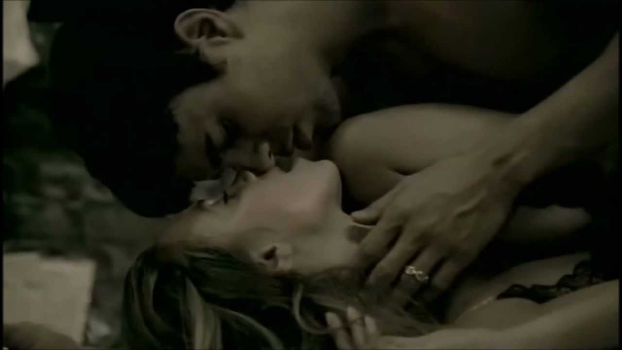 On Top Of You Lyrics | Enrique Iglesias | Insomniac (2007)