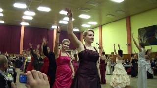 preview picture of video 'Ples obchodní akademie T. G. M. Kostelec nad Orlicí 27. 1. 2012 v Solnici - nástup'