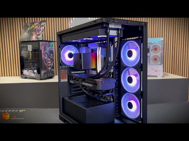 PCCom Ultimate Ryzen 7 9850X3D / 64 GB / 2 TB M.2 / RTX 5080 / Windows 11 Pro video