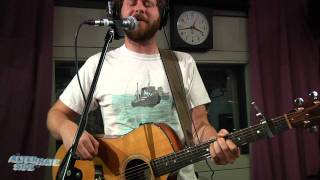 Dan Mangan - &quot;Leaves, Trees, Forest&quot; (Live at WFUV)