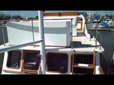 Aewsome Classic 1981 Calfornian 42 Trawler