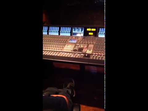 Grabacion "Con Cualquiera" Dueto Con La Leyenda