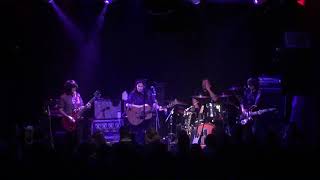 THE BREEDERS - &quot;Happiness Is A Warm Gun&quot; (Beatles cover) 11/11/17