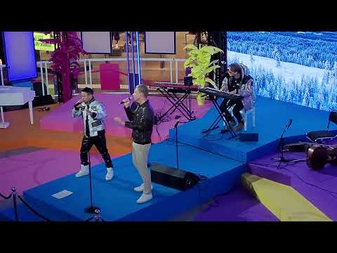 Jon-Henrik Fjällgren & Adam Woods & Arc North - Where are You - Mall of Scandinavia 7 mars 2023