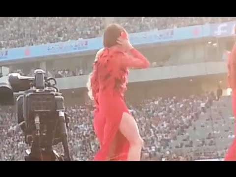 [Fancam] 140815 EXO Suho Dancing to Girl's Day 'Something' at SMTOWN Live World Tour IV in Seoul