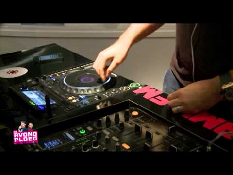 01. Sidney Samson feat. Alvita - Make The Club Go Like