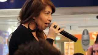 cristina d'avena - nanà supergirl LIVE @ il gigante Cinisello Balsamo