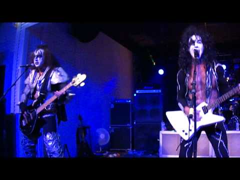 Destroyer - KISS tribute band - Lick It Up