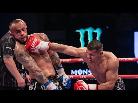 Rambo from Moldova and rival Costin Dinu fought non-stop in the evening's match