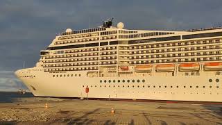 MSC Poesia Horn in Cherbourg (17 octobre 2025)