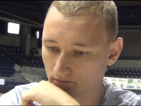 Q1 9.1.  Egea Christian Claros   - GM Mikhail Mozharov  0 - 1