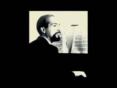 Bach - Concerto in F minor, BWV 1056 - Dmitri Bashkirov