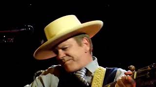 Kiefer Sutherland - &#39;All She Wrote&#39; - Live in Manchester 08/04/19