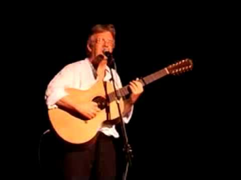 Ken Campbell Scotland, sings Paulo Nuttini in Barga, Italy