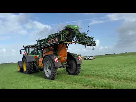 Video: Amazone UX 6200 Super trailer sprayer 30 meters 1