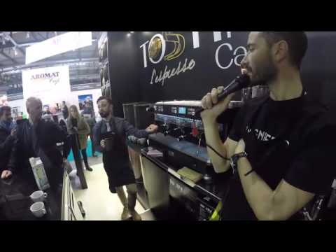 LATTE ART con Andrea Matarangolo_Host Milano 2015_TostiniCaffè