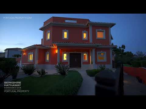 €1,675,000 in Praia Del Rey Golf & Ocean Resort