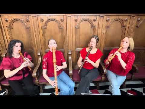 @WoodpeckersQuartet play Once in Royal David’s city 