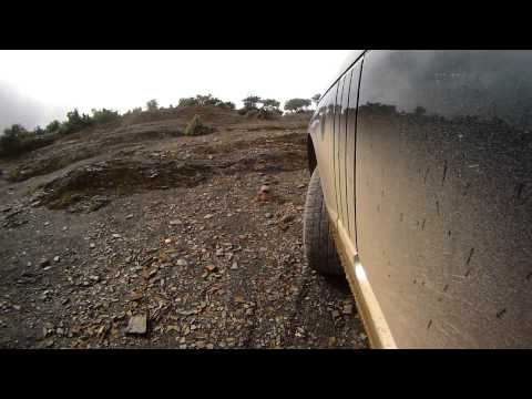 Range Rover (2013). Rocas