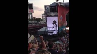 Tim McGraw - Truck Yeah (Live Tampa)