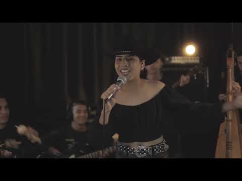 Emily Galaviz  and Los Galaviez Oficial