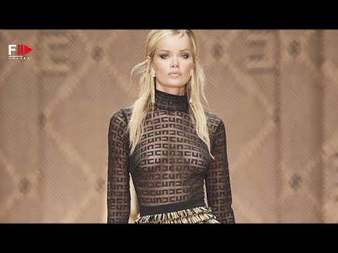 ELISABETTA FRANCHI Best Looks Spring 2023 Milan - Fashion Channel