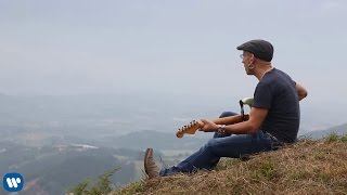 Fito &amp; Fitipaldis - Entre la espada y la pared (Videoclip oficial)