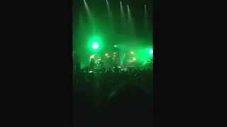 Yann Tiersen - The Crossing (live, with cut-off at end)