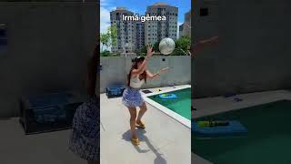 Milly brincando com a irmã gêmea dela #comedia #shorts